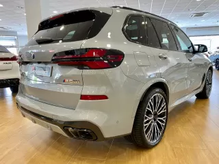 BMW X5 M60i xDrive