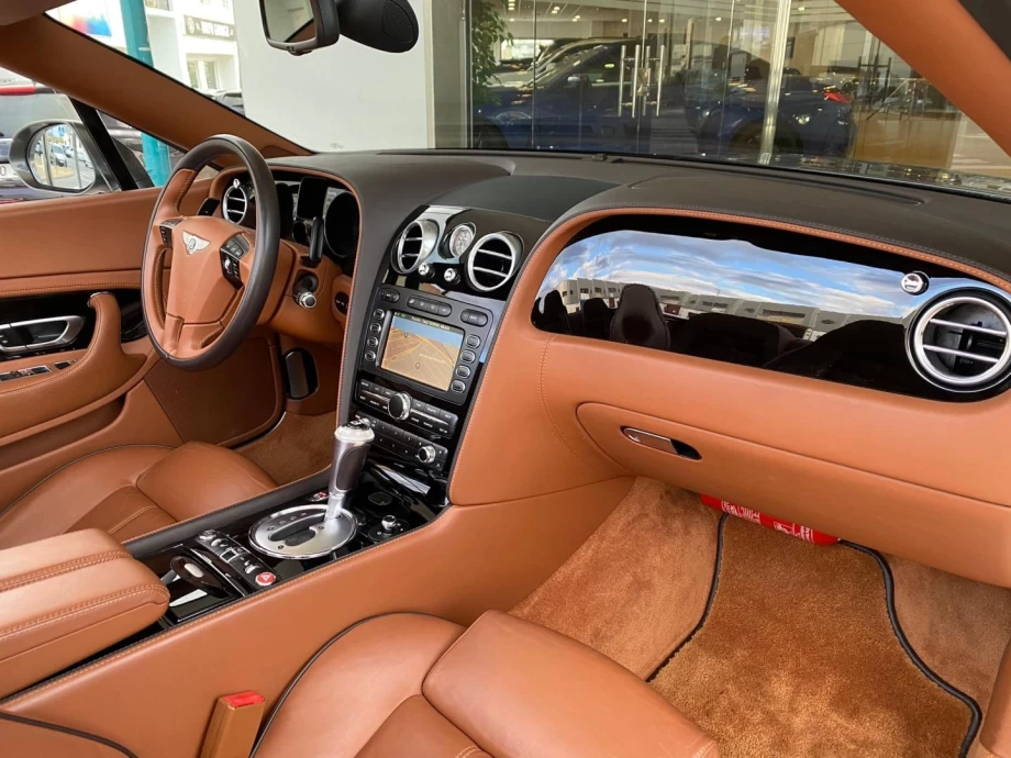 BENTLEY Continental GTC 6.0