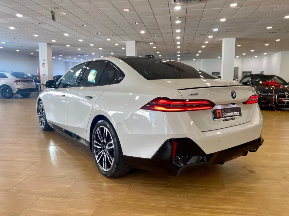 BMW Serie 5 530e xDrive PACK M