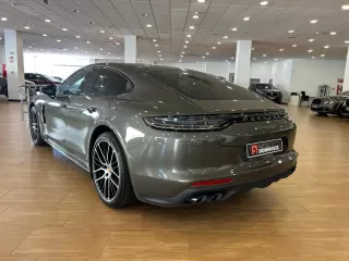 PORSCHE Panamera 4 EHybrid Platinum Edition