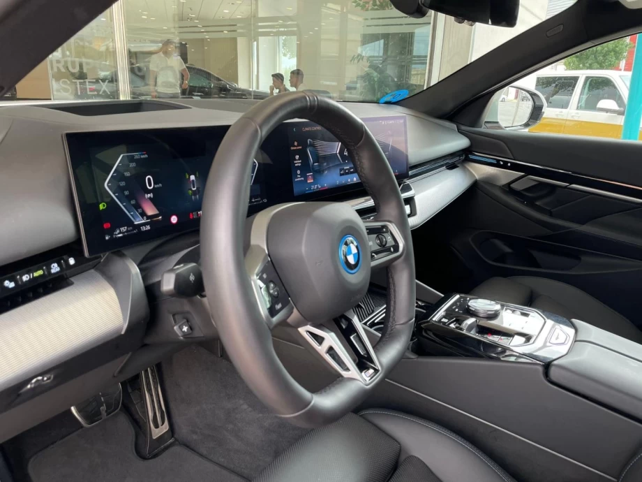 BMW Serie 5 530e PACK M