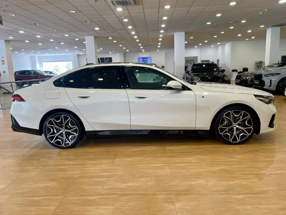 BMW Serie 5 530e PACK M