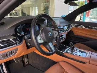 BMW Serie 7 745e PACK M