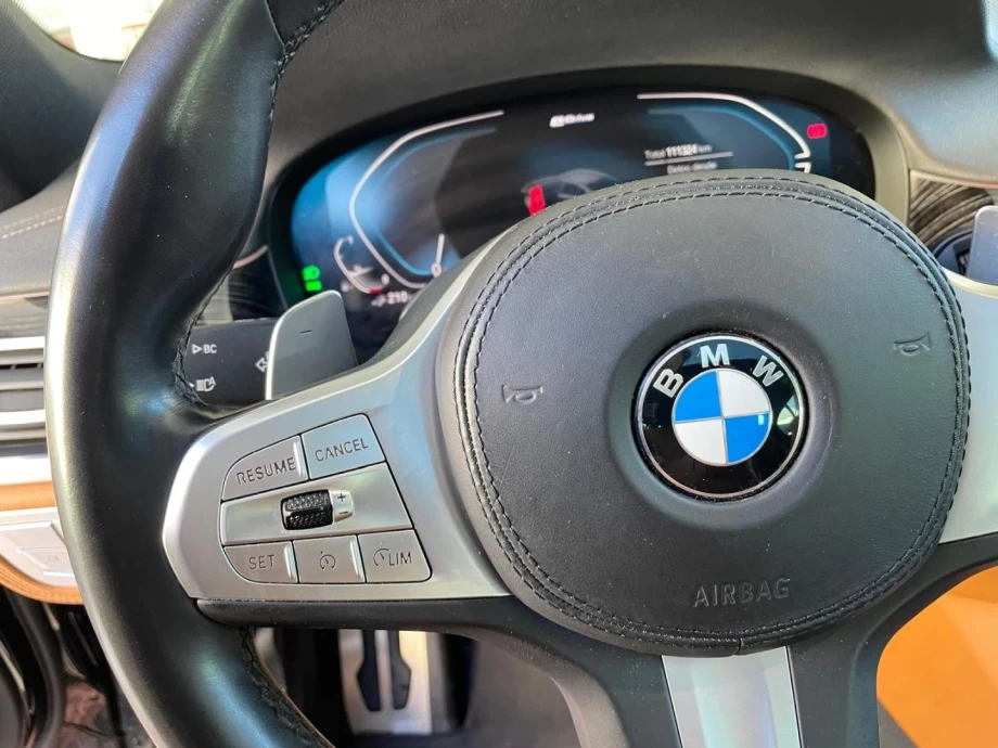 BMW Serie 7 745e PACK M