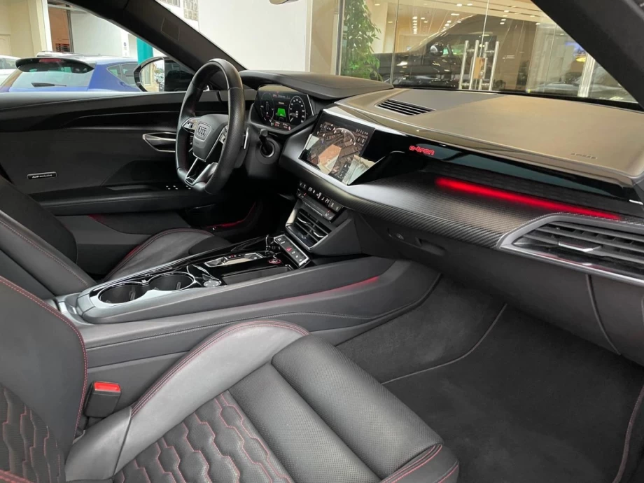 AUDI e-tron GT 60 quattro 350kw 476cv