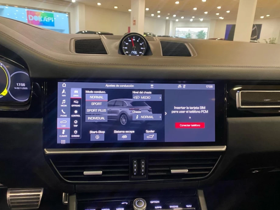 PORSCHE Cayenne Turbo