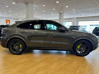 PORSCHE Cayenne Coupé EHybrid