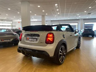 MINI MINI John Cooper Works Cabrio