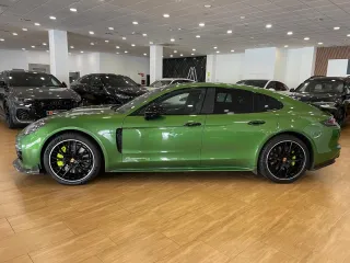 PORSCHE Panamera 4 EHybrid 10 Years Edition