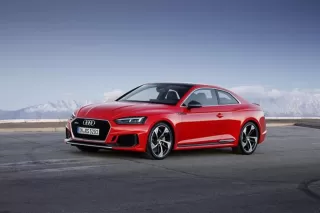 Audi lanzará en verano la nueva versión RS 5 Coupé