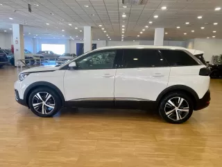 PEUGEOT 5008 Allure 1.6 PureTech 132kW 180CV EAT8