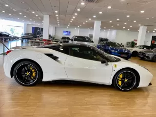 FERRARI 488 GTB