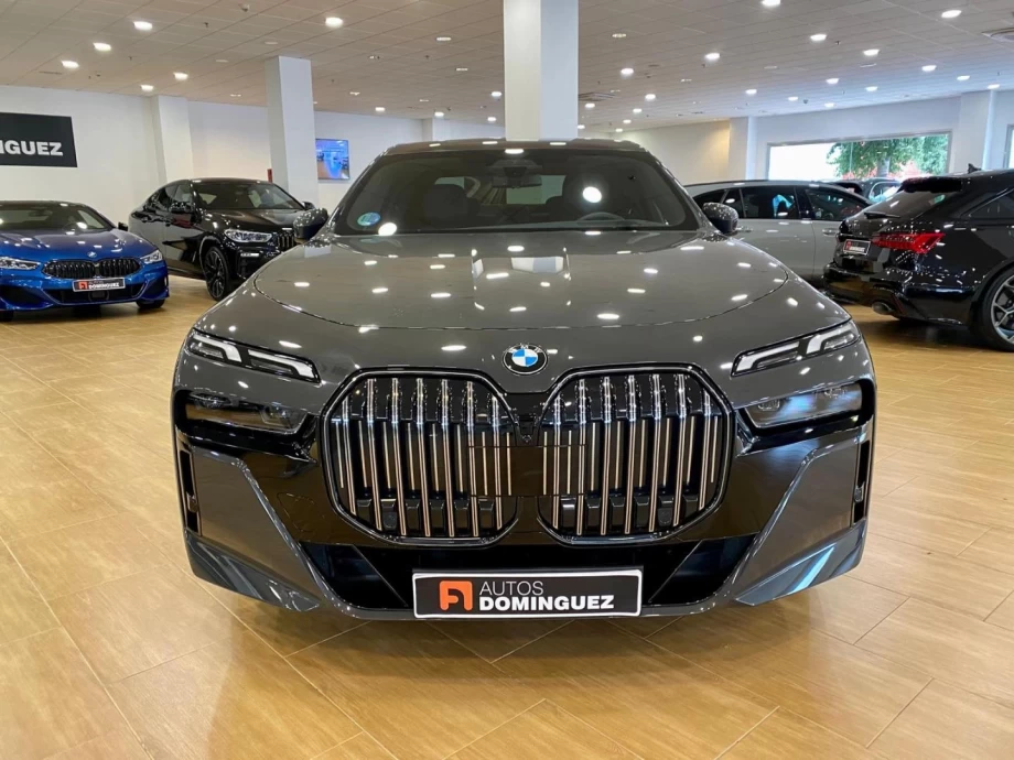 BMW Serie 7 740d xDrive PACK M