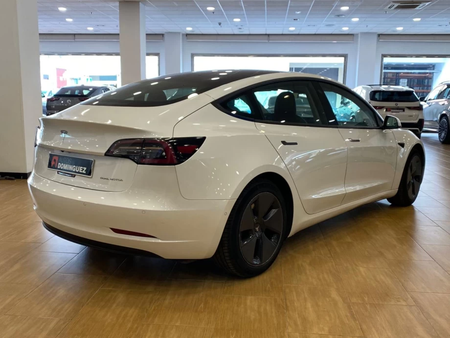 TESLA Model 3 Performance 4WD