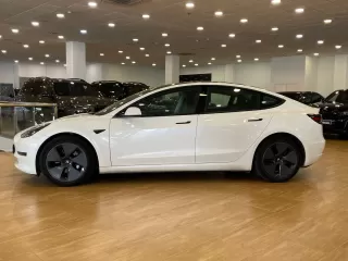 TESLA Model 3 Performance 4WD