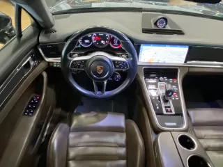 PORSCHE Panamera TURBO