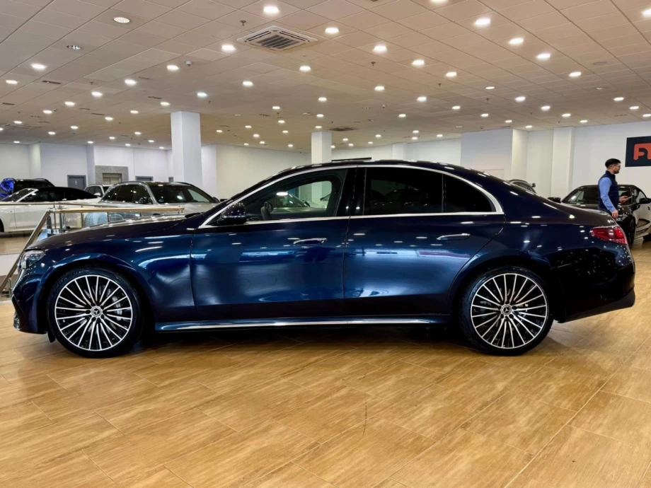 MERCEDES-BENZ Clase E E 220 d PACK AMG