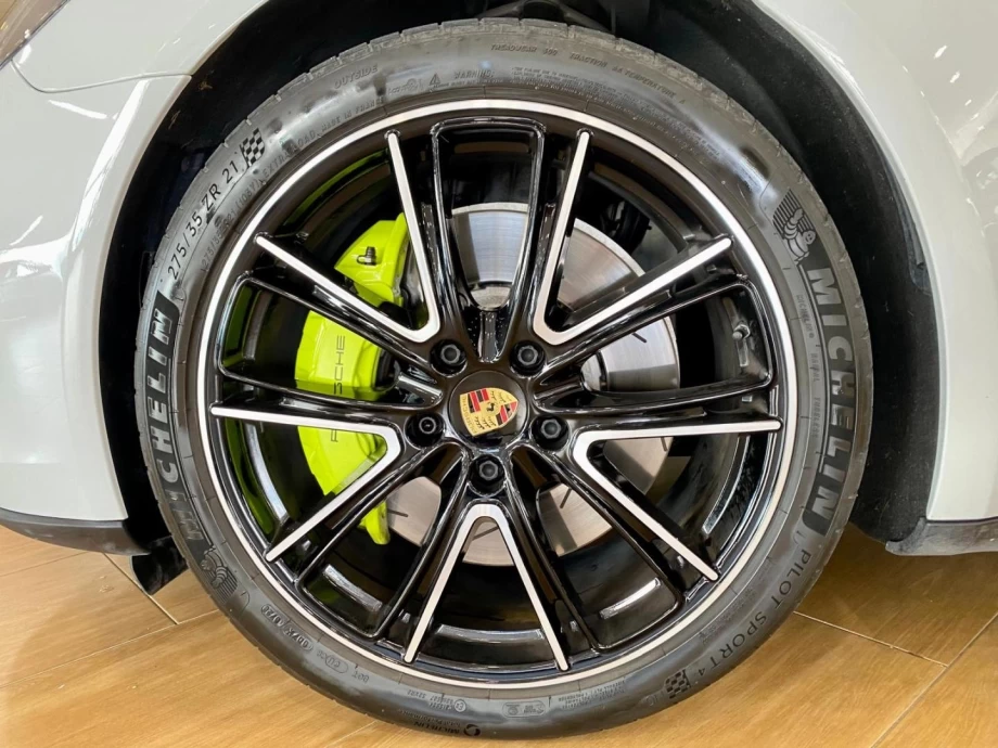 PORSCHE Panamera 4 EHybrid