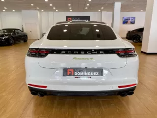 PORSCHE Panamera 4 EHybrid