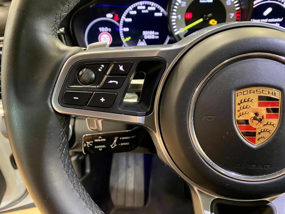 PORSCHE Panamera 4 EHybrid