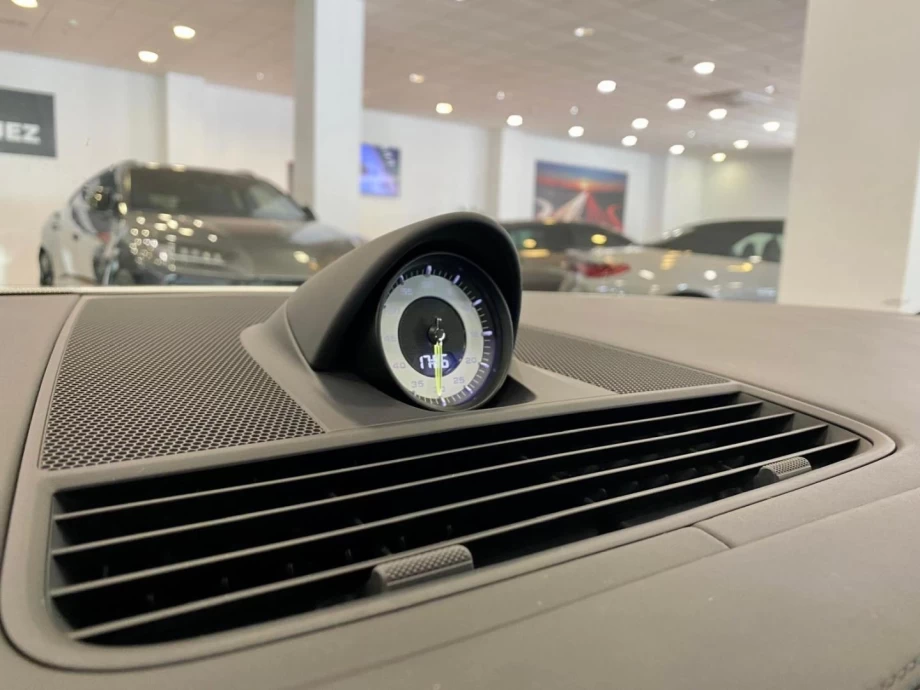 PORSCHE Panamera 4 EHybrid