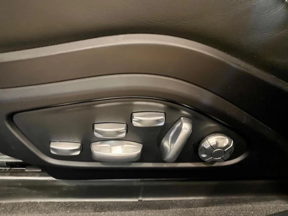PORSCHE Panamera 4 EHybrid