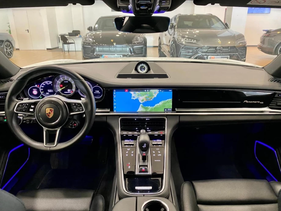 PORSCHE Panamera 4 EHybrid