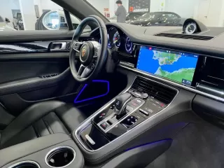 PORSCHE Panamera 4 EHybrid