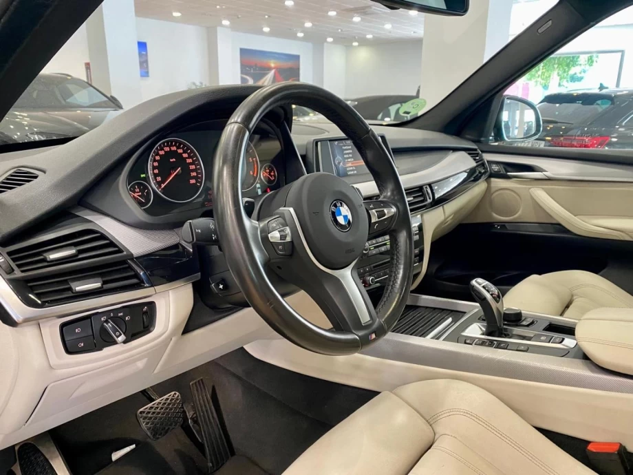BMW X5 xDRIVE30d PACK M