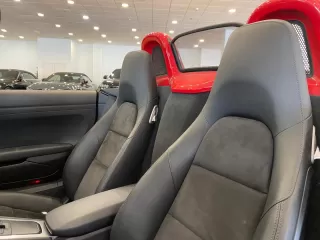 PORSCHE 718 Boxster