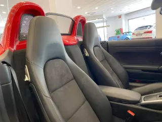 PORSCHE 718 Boxster