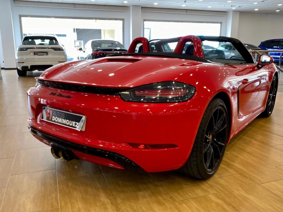 PORSCHE 718 Boxster