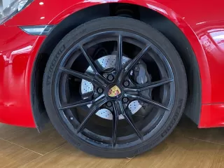 PORSCHE 718 Boxster