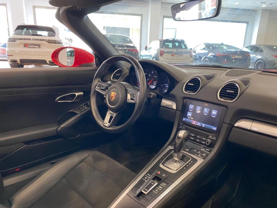 PORSCHE 718 Boxster