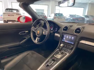 PORSCHE 718 Boxster