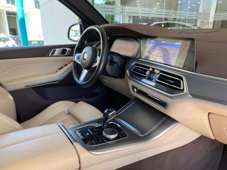 BMW X5 xDrive40i PACK M
