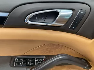PORSCHE Cayenne S