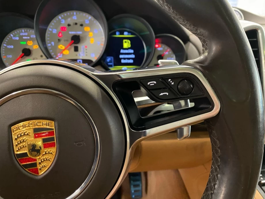 PORSCHE Cayenne S