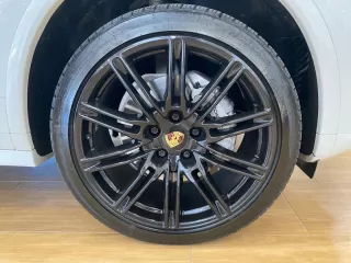 PORSCHE Cayenne S