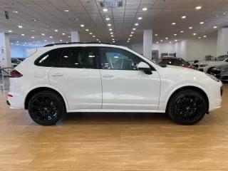 PORSCHE Cayenne S