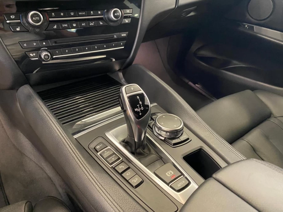 BMW X6 xDrive40d PACK M