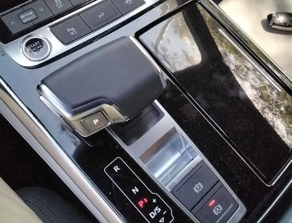 AUDI Q8 50 TDI 210kW S Line quattro tiptronic