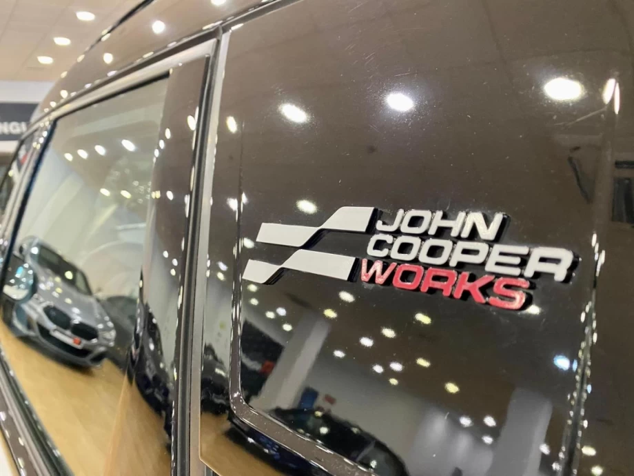 MINI COUNTRYMAN C PAQUETE JOHN COOPER WORKS