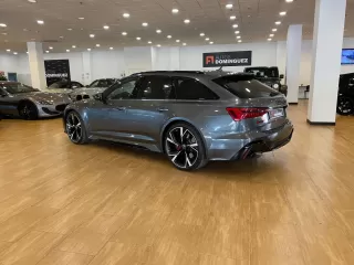 AUDI A6 RS 6 Avant TFSI quattro