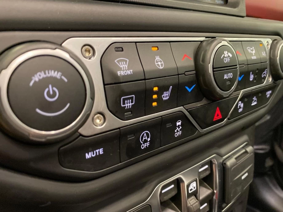 JEEP Wrangler 4p 2.0T GME Rubicon 8ATX E6D