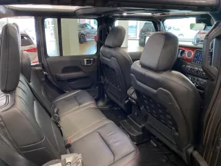 JEEP Wrangler 4p 2.0T GME Rubicon 8ATX E6D