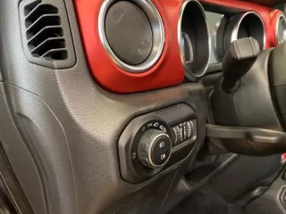 JEEP Wrangler 4p 2.0T GME Rubicon 8ATX E6D