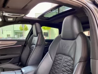 AUDI A6 RS 6 Avant TFSI quattro