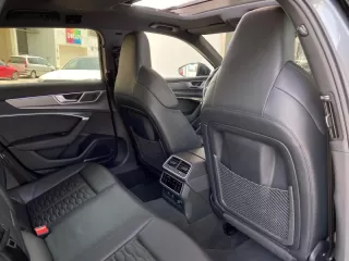 AUDI A6 RS 6 Avant TFSI quattro