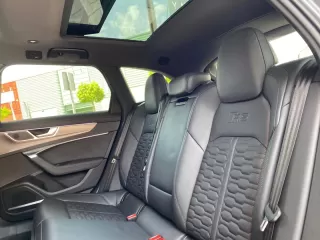AUDI A6 RS 6 Avant TFSI quattro